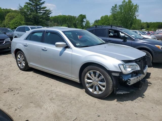 2020 Chrysler 300 Touring