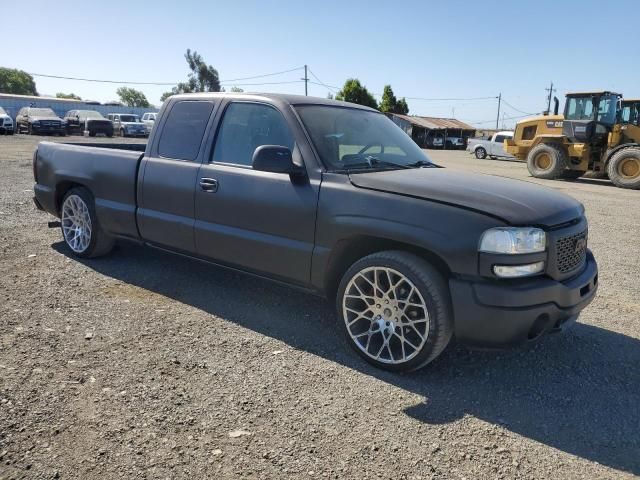 2005 GMC New Sierra C1500