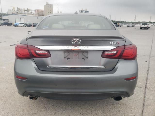 2015 Infiniti Q70 3.7