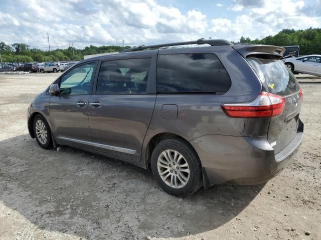 2015 Toyota Sienna XLE