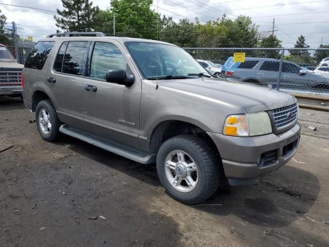 2004 Ford Explorer XLT