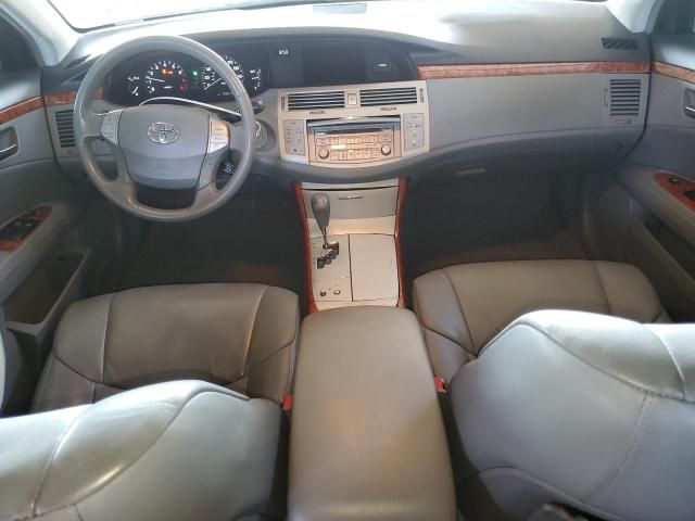 2005 Toyota Avalon XL