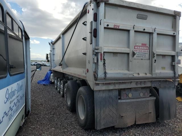 2004 Peterbilt 357