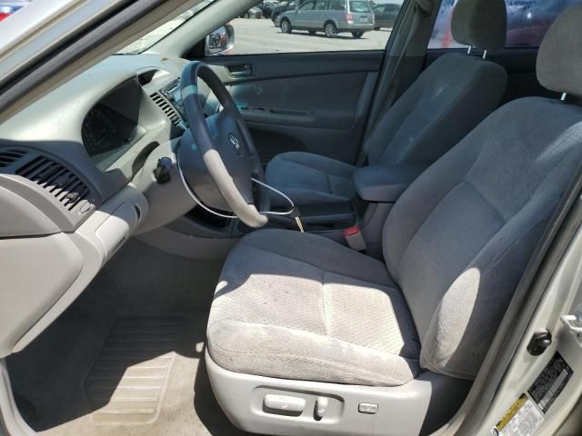 2004 Toyota Camry LE