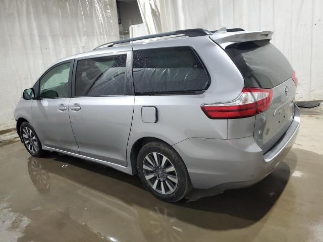 2018 Toyota Sienna XLE