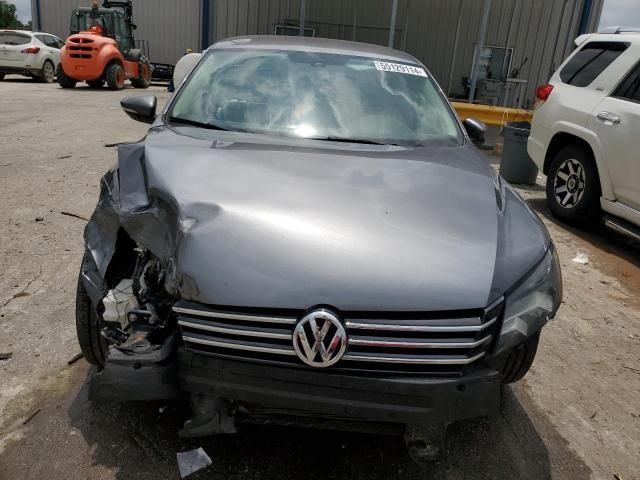 2012 Volkswagen Passat SE