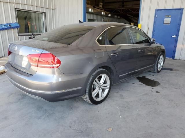 2013 Volkswagen Passat SEL