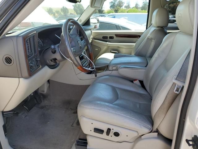 2004 Cadillac Escalade Luxury