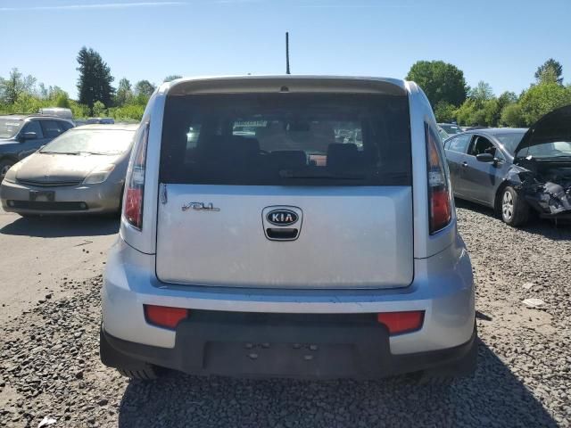 2010 KIA Soul +