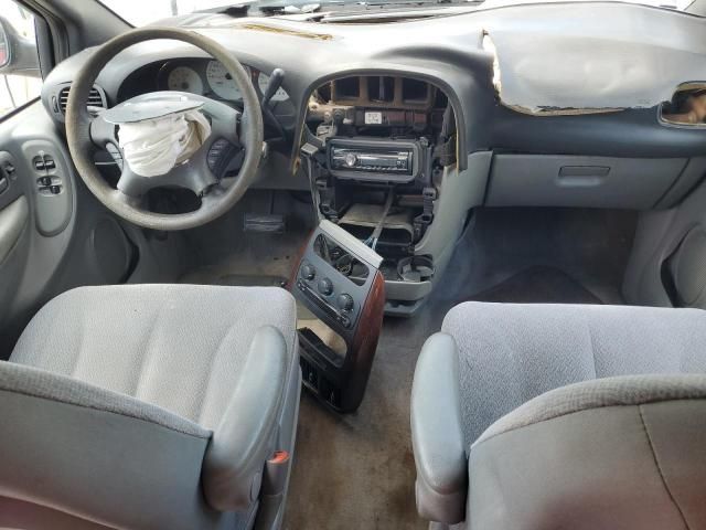 2004 Chrysler Town & Country