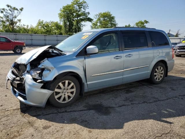 2013 Chrysler Town & Country Touring