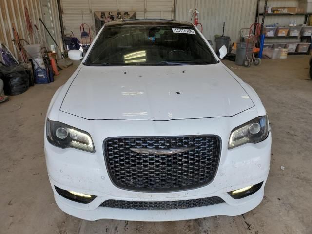 2018 Chrysler 300 S