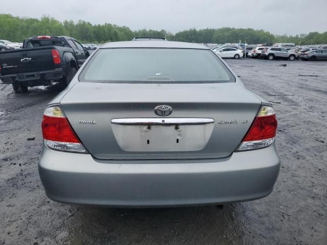 2005 Toyota Camry LE