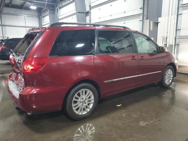 2009 Toyota Sienna XLE