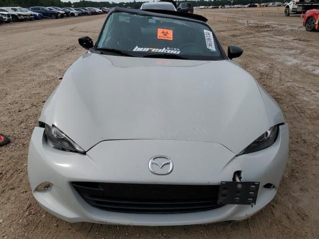 2016 Mazda MX-5 Miata Sport