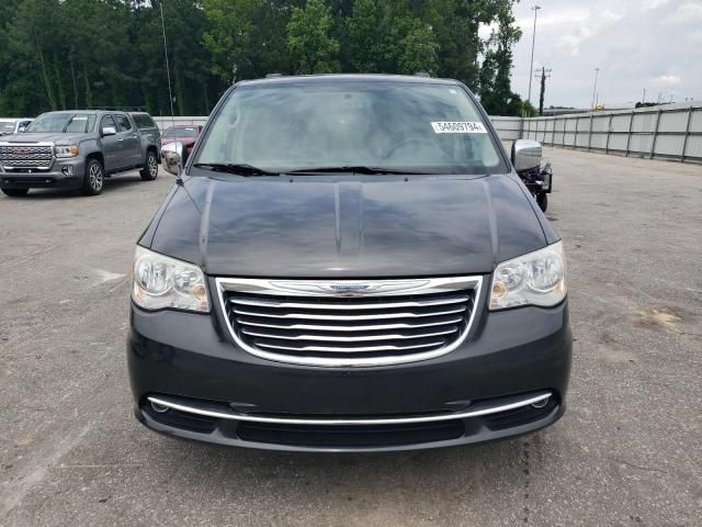 2011 Chrysler Town & Country Touring L