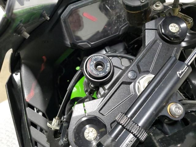 2024 Kawasaki ZX1002 T