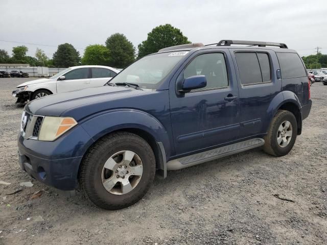 2007 Nissan Pathfinder LE