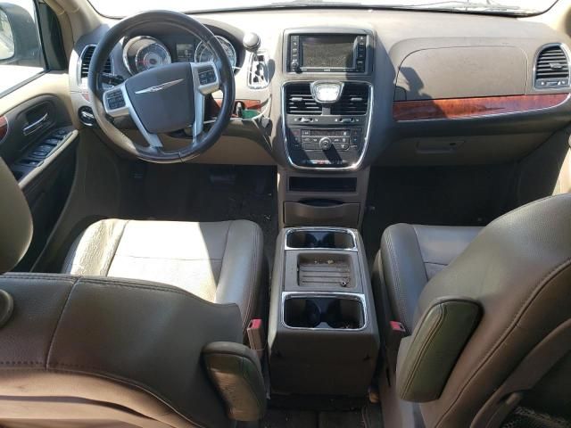 2012 Chrysler Town & Country Touring