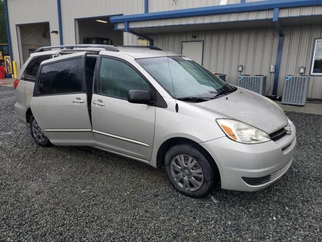 2004 Toyota Sienna CE