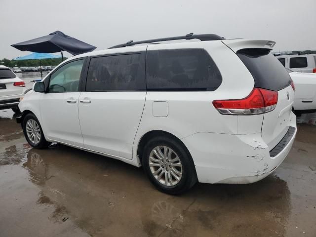 2014 Toyota Sienna XLE