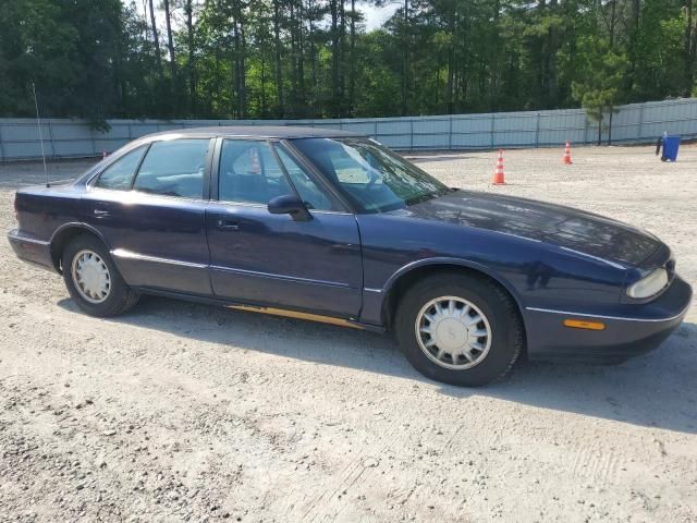 1999 Oldsmobile 88 Base