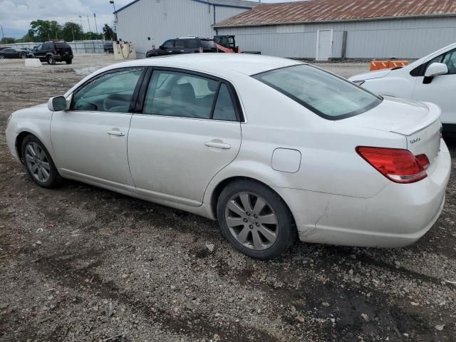 2005 Toyota Avalon XL