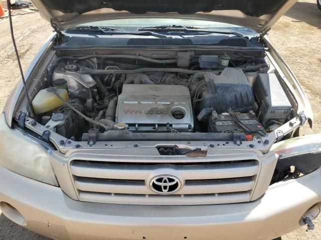 2004 Toyota Highlander Base