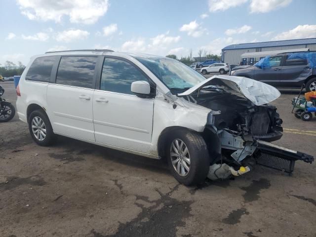 2012 Volkswagen Routan SE