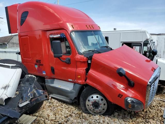 2018 Freightliner Cascadia 125