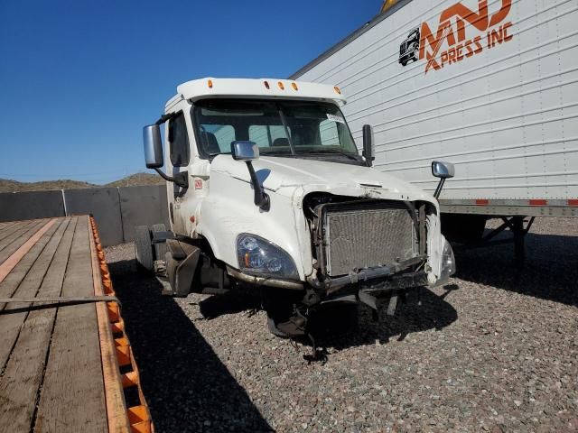 2015 Freightliner Cascadia 125