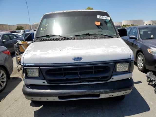 2000 Ford Econoline E150 Van