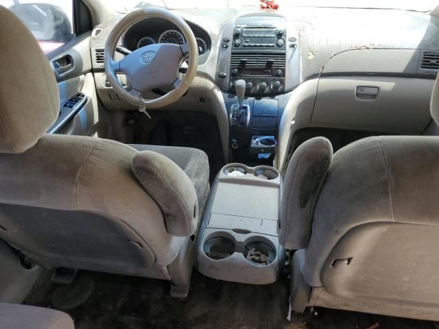 2010 Toyota Sienna CE