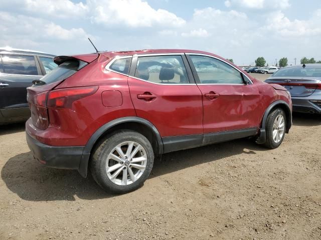 2019 Nissan Qashqai RED