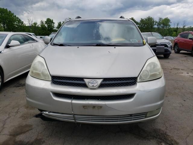 2005 Toyota Sienna XLE