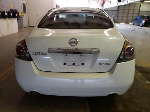 2010 Nissan Altima Base