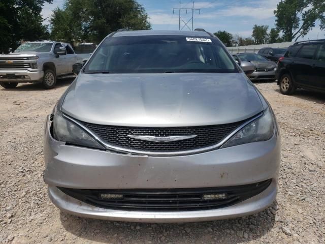 2018 Chrysler Pacifica Touring