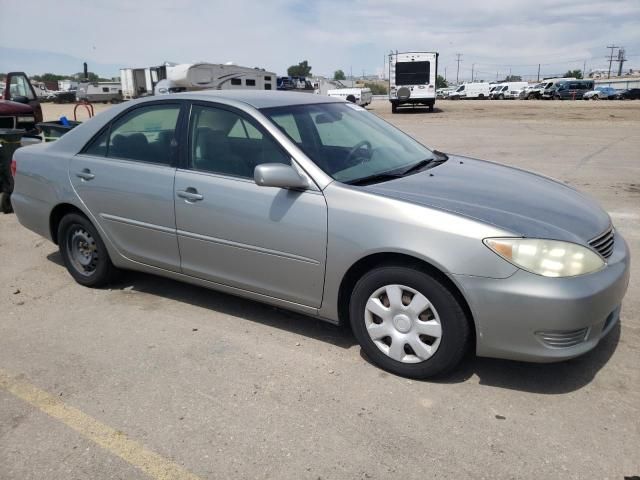 2005 Toyota Camry LE