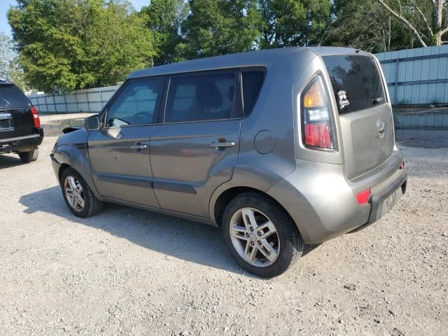 2011 KIA Soul +