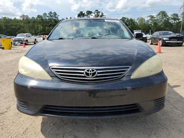 2005 Toyota Camry LE