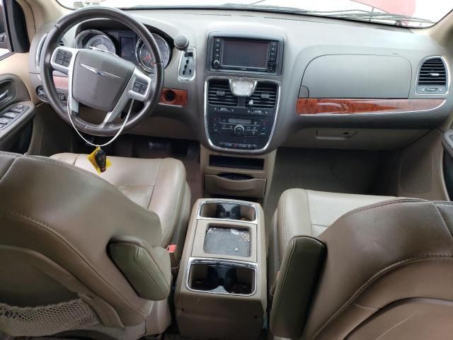 2012 Chrysler Town & Country Touring