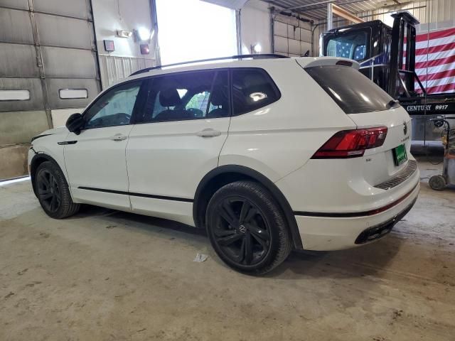 2023 Volkswagen Tiguan SE R-LINE Black