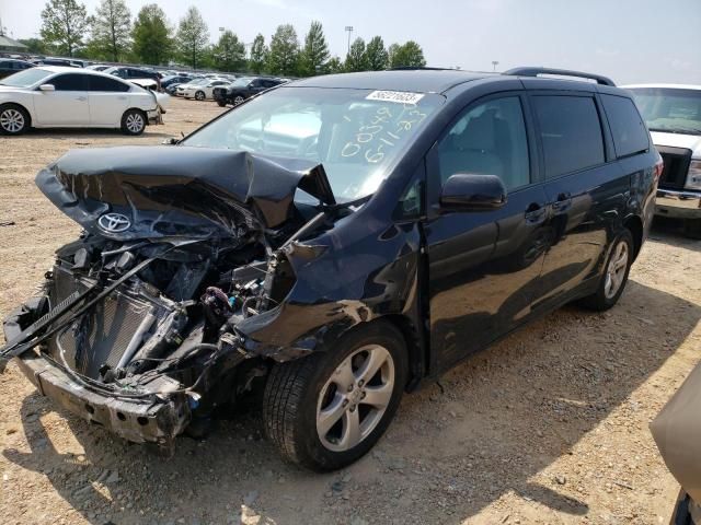 2015 Toyota Sienna LE