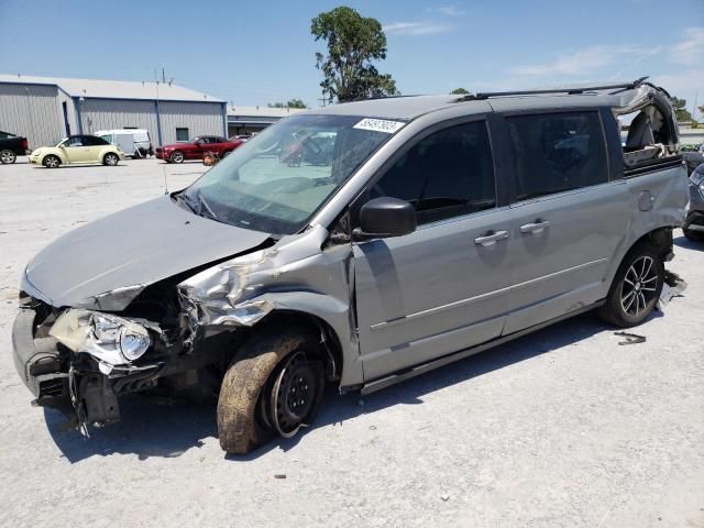 2010 Chrysler Town & Country LX