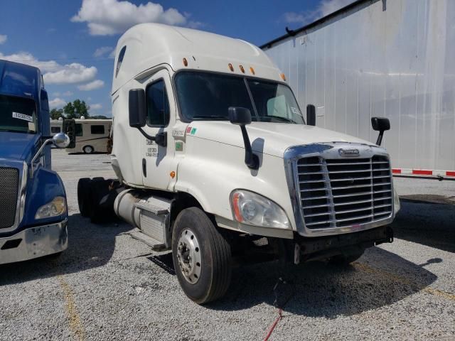 2014 Freightliner Cascadia 125