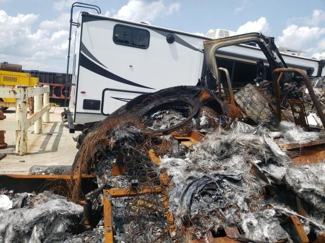 2021 Freightliner Cascadia 126