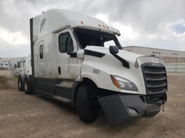 2019 Freightliner Cascadia 126