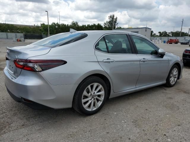 2022 Toyota Camry LE