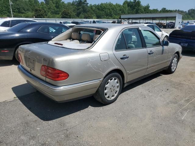 1999 Mercedes-Benz E 320