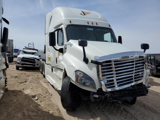 2016 Freightliner Cascadia 125